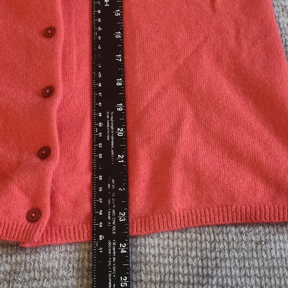 Saffron cashmere Button Up Cardigan Sz Med, Scarlett Pearl Buttons Preppy - Picture 5 of 5